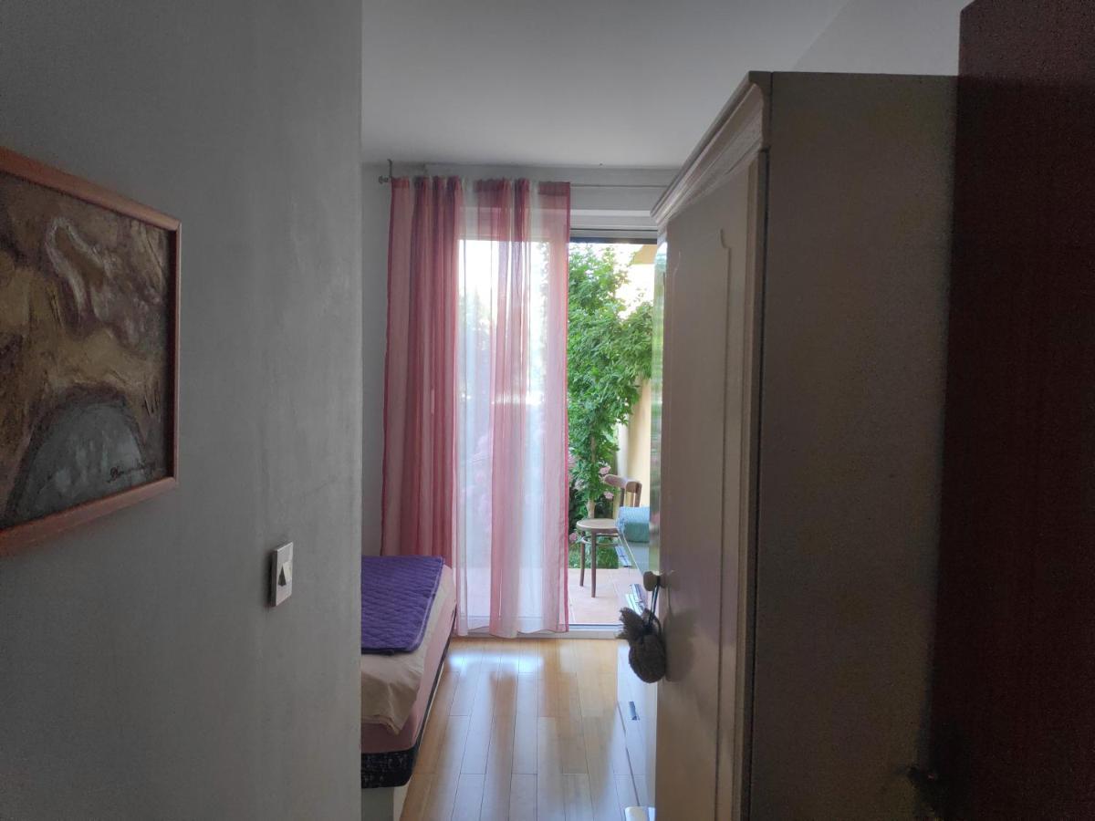 Spacious Apartment With Big Garden Near Beach Split Eksteriør billede