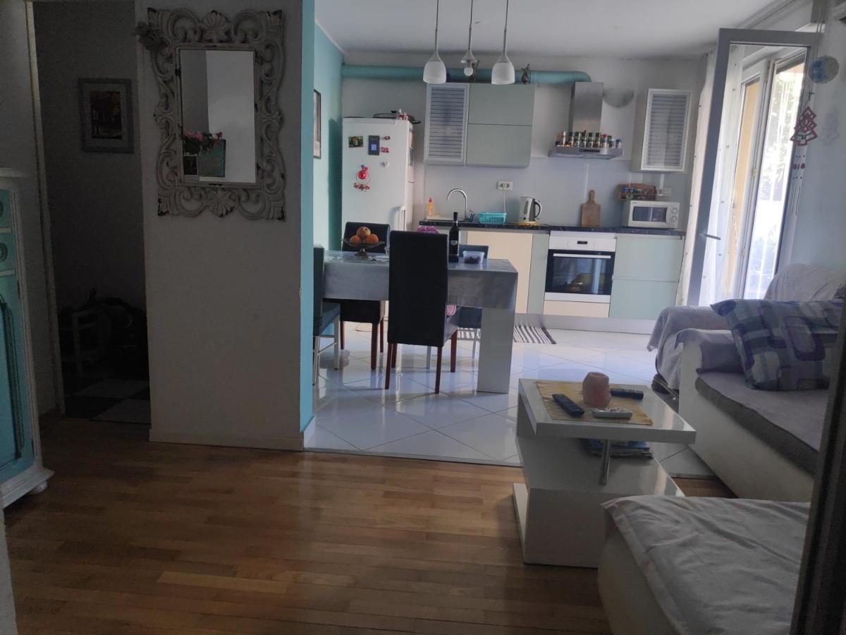 Spacious Apartment With Big Garden Near Beach Split Eksteriør billede