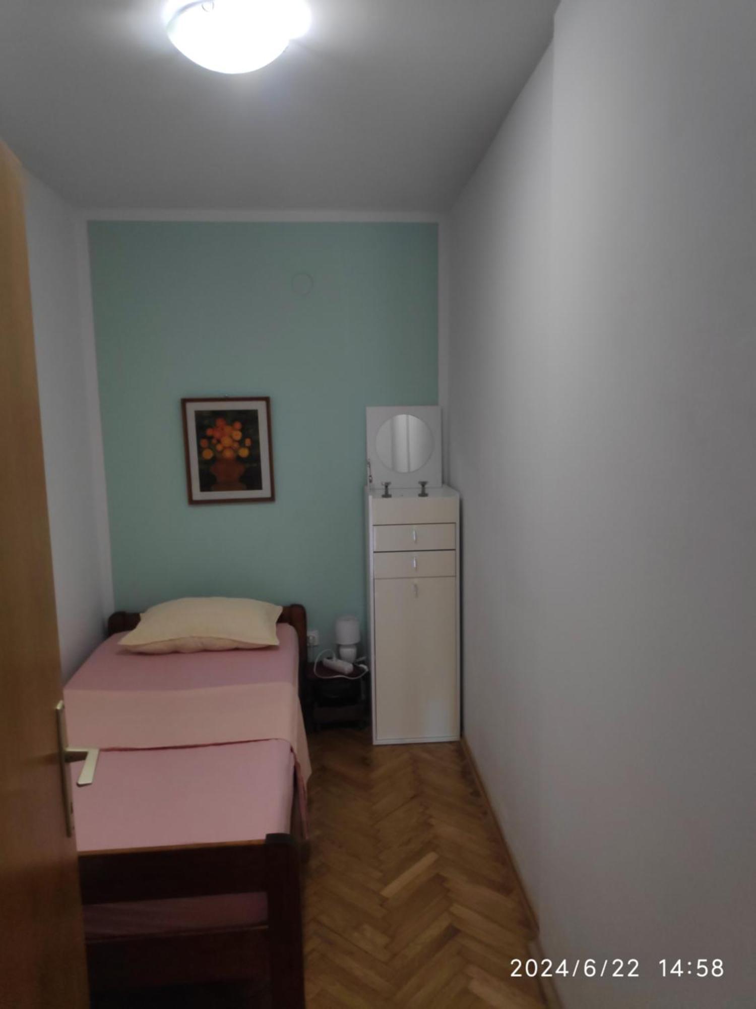 Spacious Apartment With Big Garden Near Beach Split Eksteriør billede
